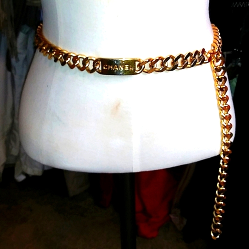 CHANEL CHAIN LINK BELT VINTAGE 36.5" (Listing 1 OF 2) - Picture 8 of 17